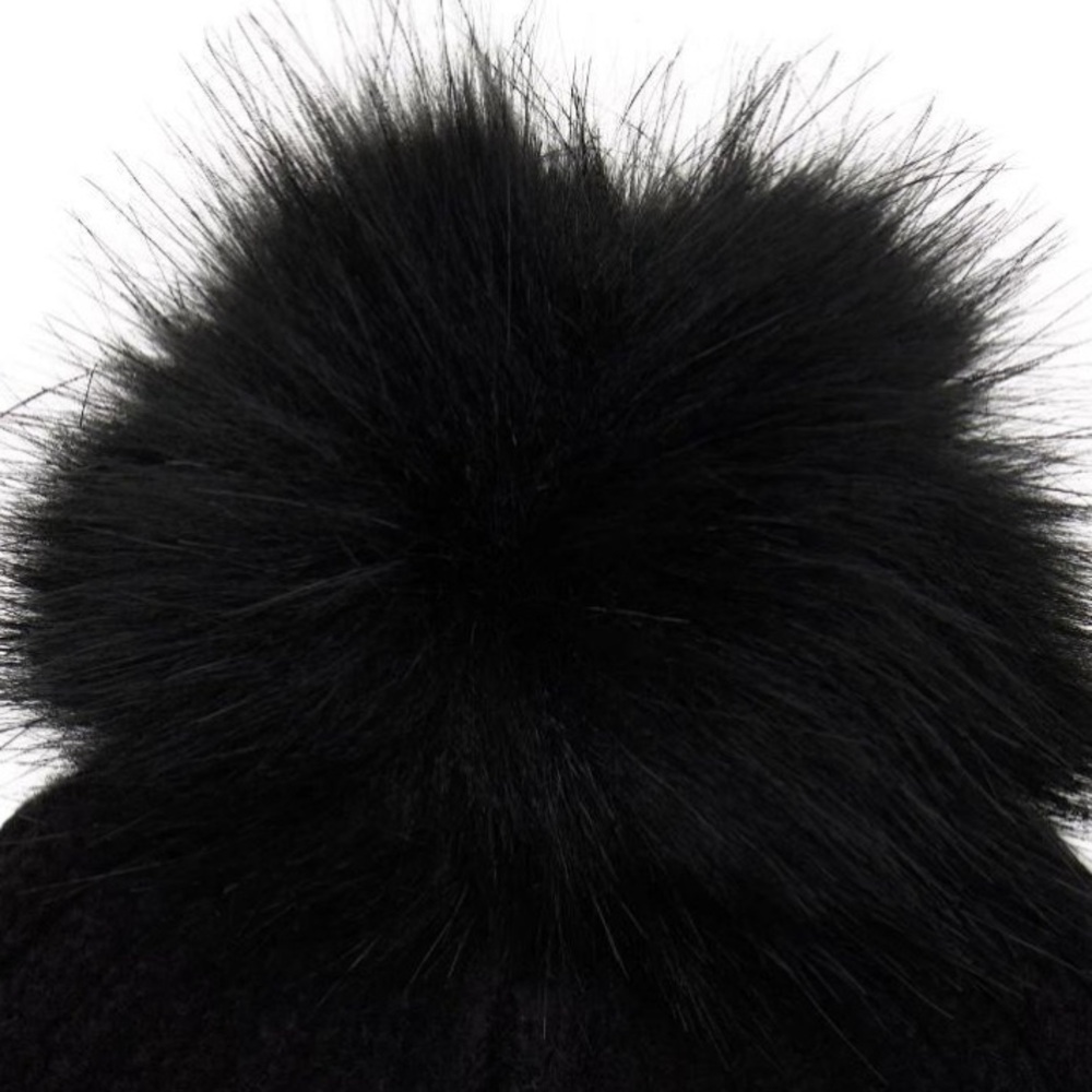 TIME AND TRU like new Black Knit Beanie with Faux Fur Pom with pearls - Picture 4 of 4